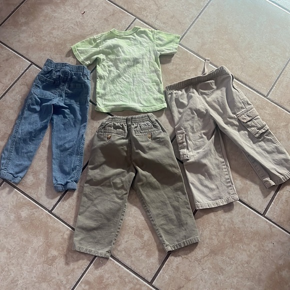 Boys Clothes bundle~2T - Picture 11 of 11